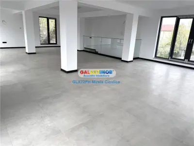 Inchiriere Spatiu Comercial Centru-zona cu vad - foto 11