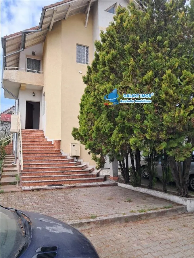 de vanzare vila D+P+E +pod in Trivale - foto 1