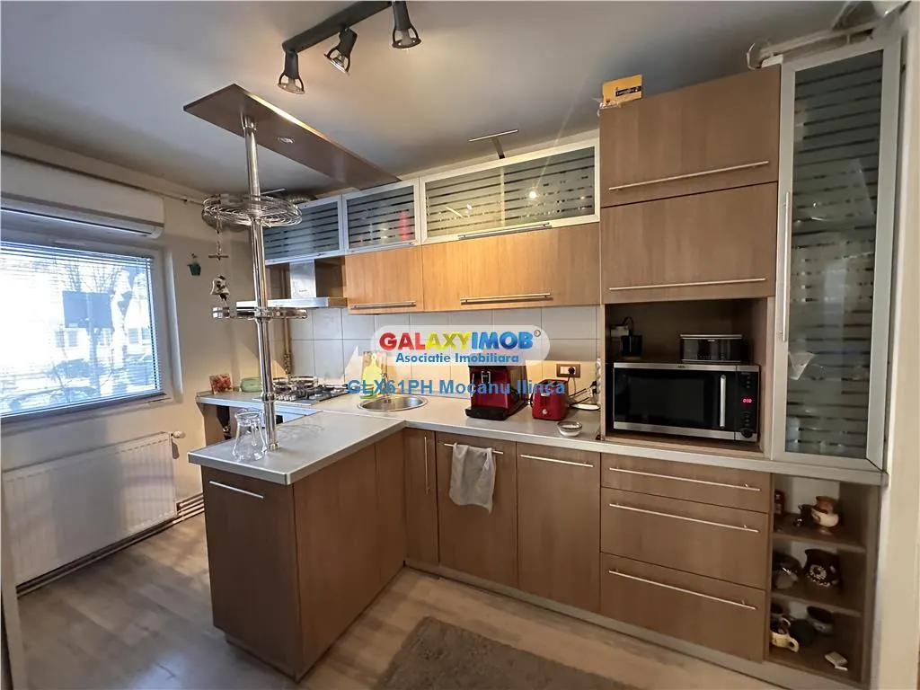 Vanzare apartament 4 camere, in Ploiesti, zona 9 Mai - foto 2