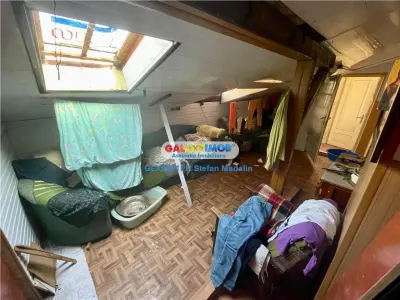 VANZARE 2 CORPURI DE CASA - SPATIU COMERCIAL - STRADA POSTEI, PLOIESTI - foto 3