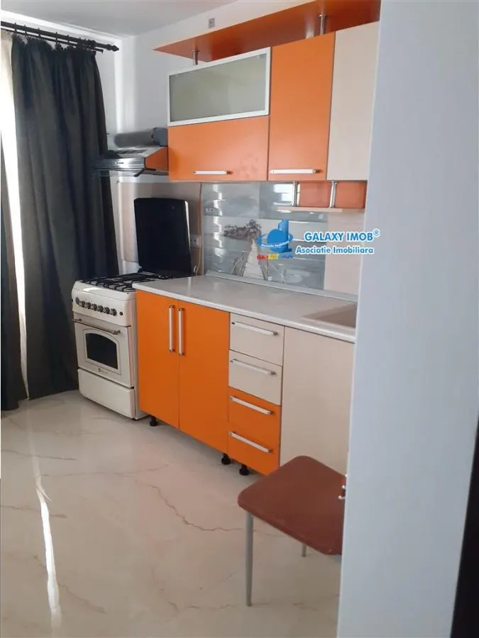 de inchiriat studio  cf 1 , parter   Targul din Vale (curte) - foto 1