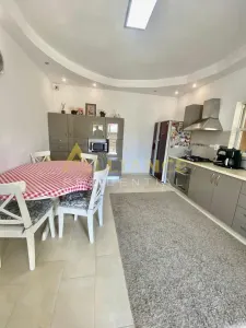 CASA INDIVIDUALA CU PISCINA METROU APARATORII PATRIEI - foto 7