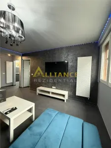Apartament 2 camere /Semidecomandat - Etaj intermediar - Metrou  Eroii Revolutiei 5 min - Bucuresti