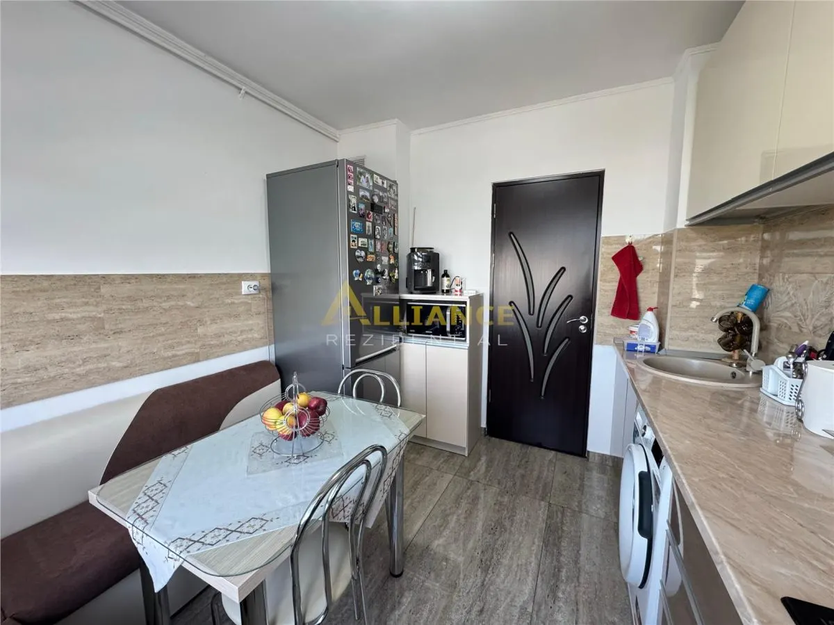 Apartament 3 camere Mobilat utilat Gata de mutare - foto 11