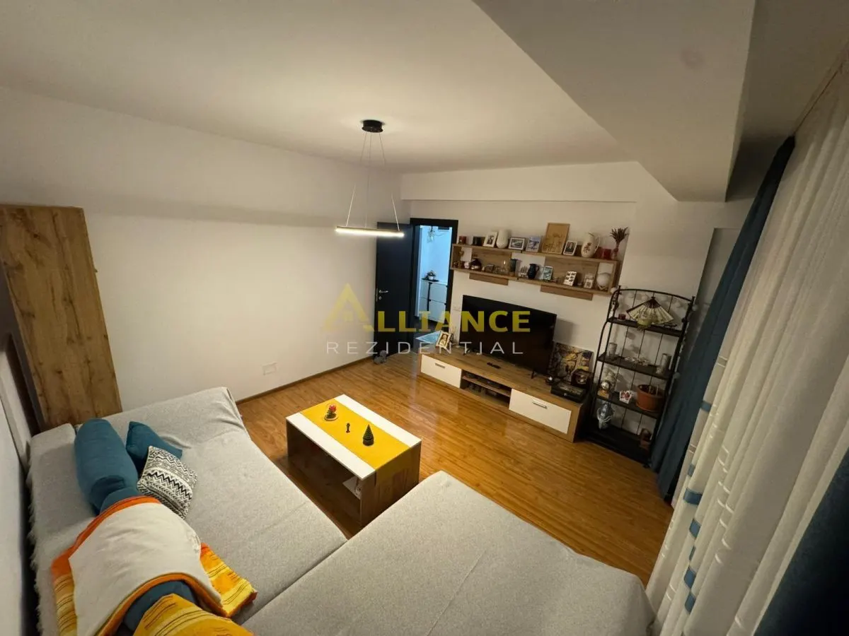 Apt 2 camere decomandat Mobilat Utilat - foto 5