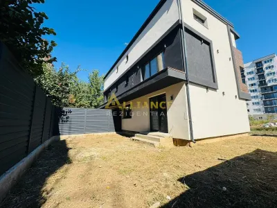 Vila de vanzare || 4 camere || curte mare || aproape Grand Arena - foto 7