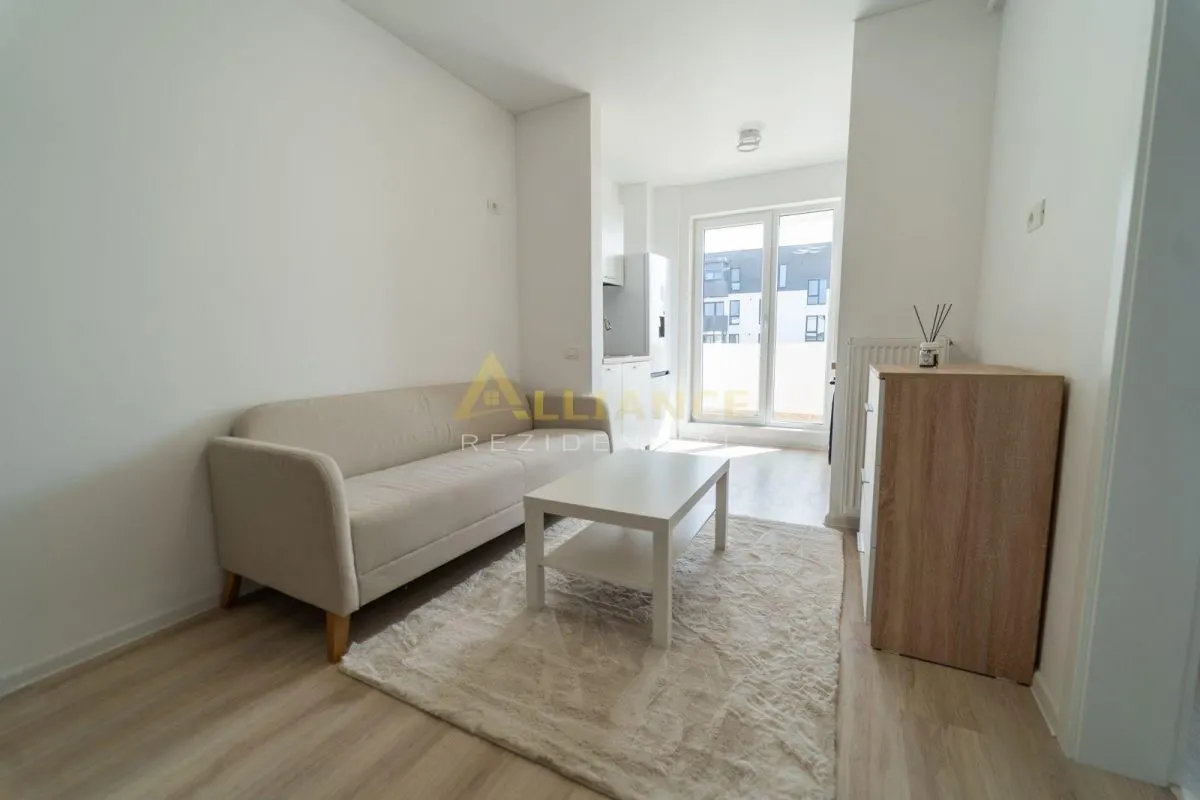 2 Camere de Vanzare si Parcare Subterana - foto 1