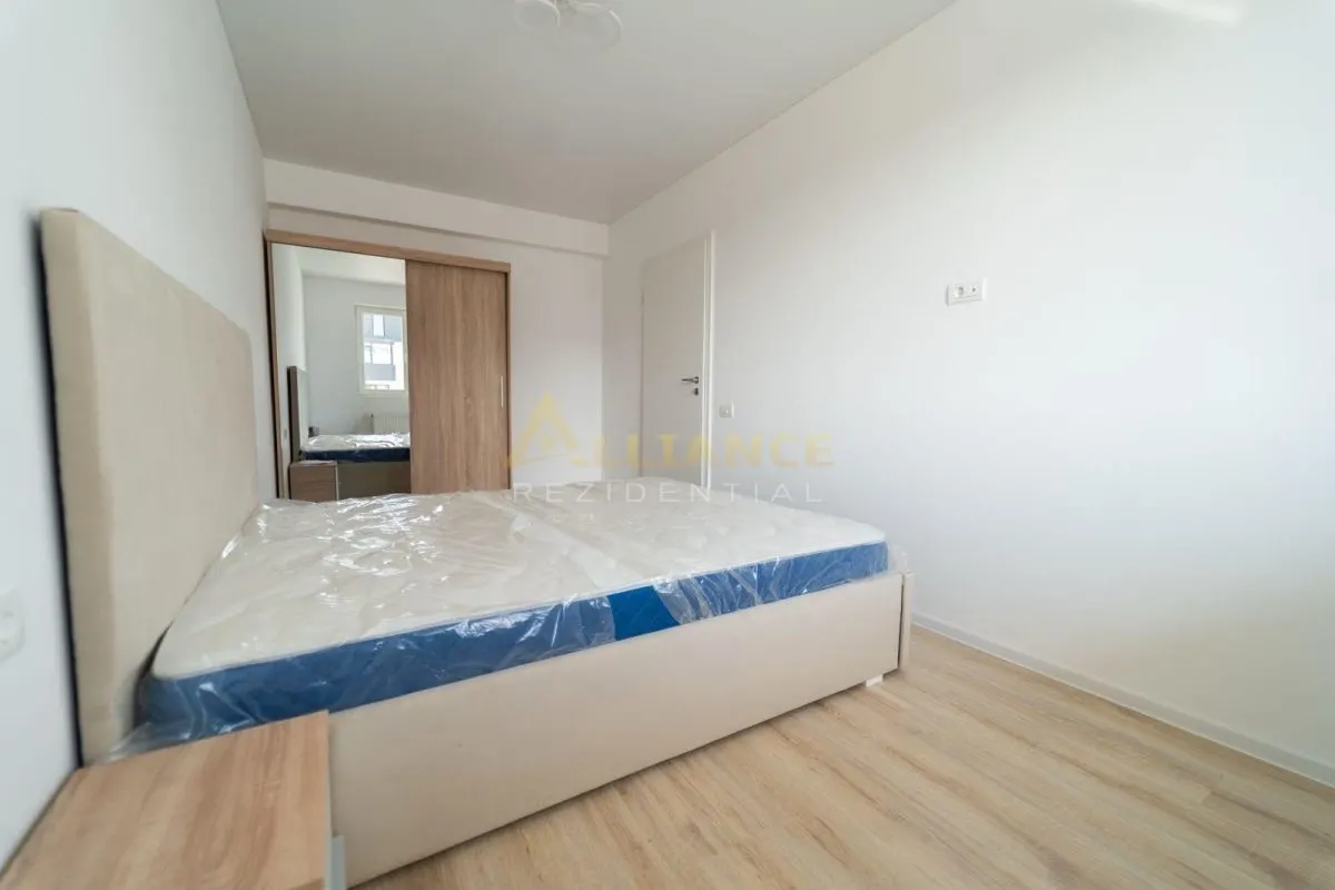 2 Camere de Vanzare si Parcare Subterana - foto 5