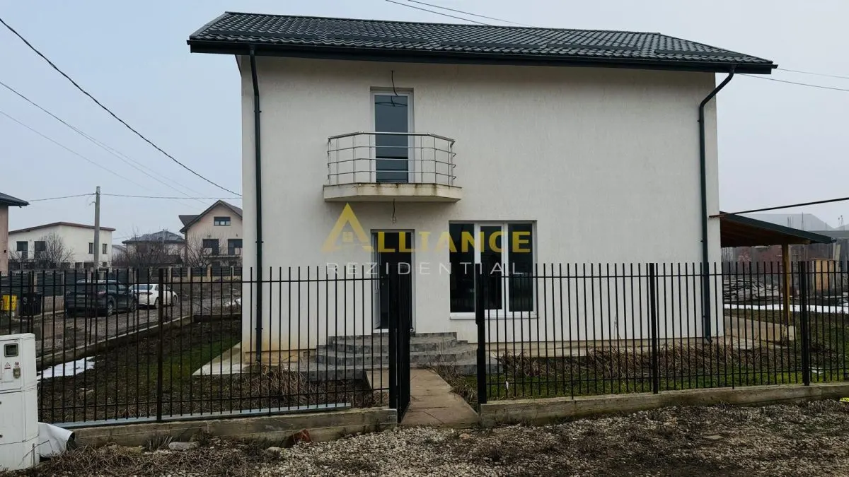 5 camere || strada asfaltata || gata de mutare || - foto 1