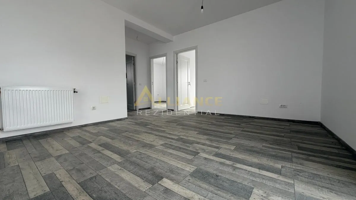 5 camere || strada asfaltata || gata de mutare || - foto 9