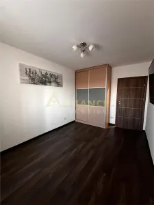 Apartament 3 camere - Aparatorii Patriei - foto 23