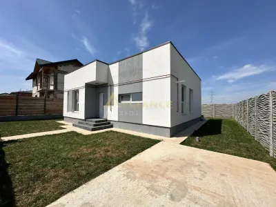 Casa de vanzare in Berceni || Parter || Teren 322 mp - foto 2