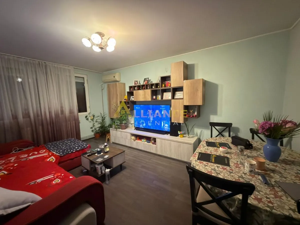 De vanzare in exclusivitate – Apartament 3 camere, Str. Izvorul Muresului - foto 1