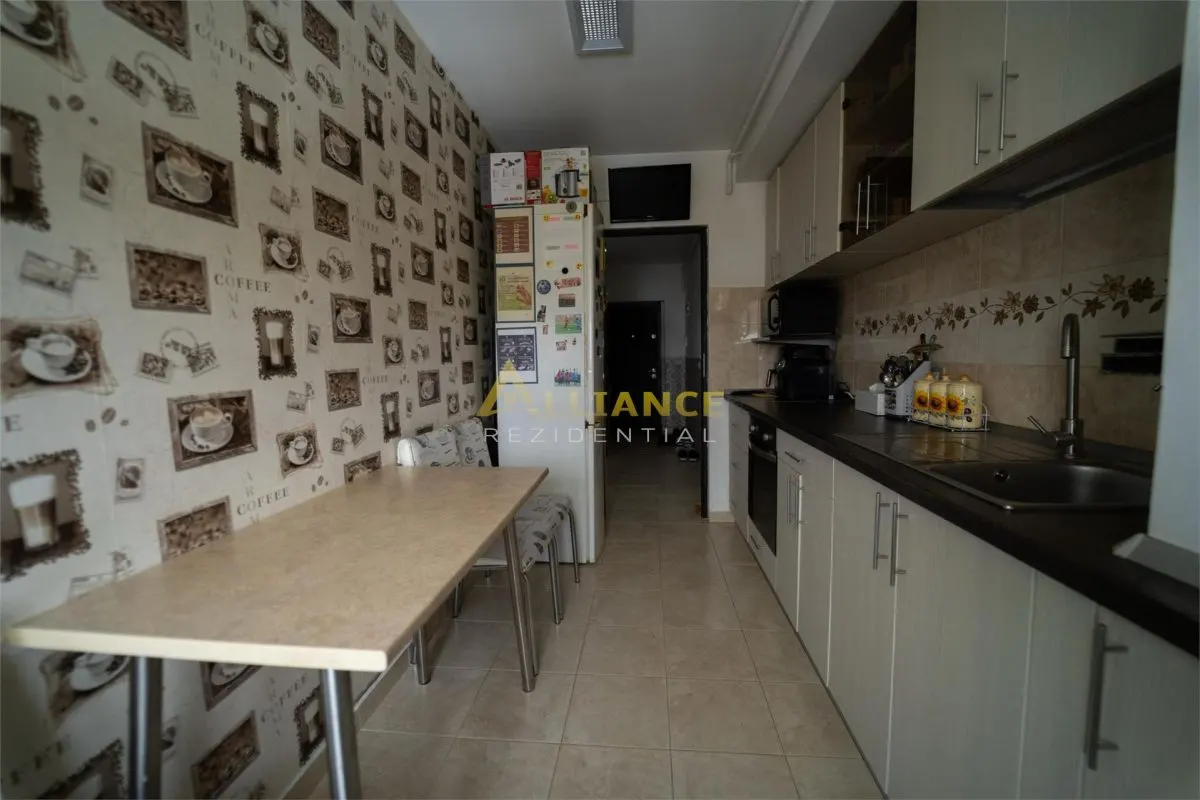 3 Camere 2 Bai - Metrou Berceni - foto 9