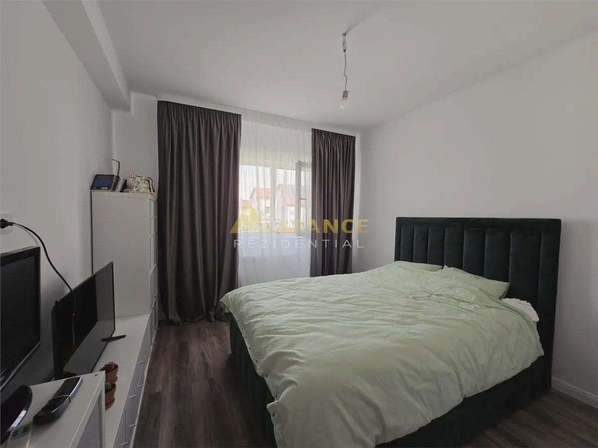 Duplex cu perete dublu- 4 camere - 2 bai - apa curenta  - pod - foto 8