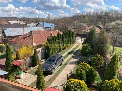 Casa superba la poalele muntilor - foto 4