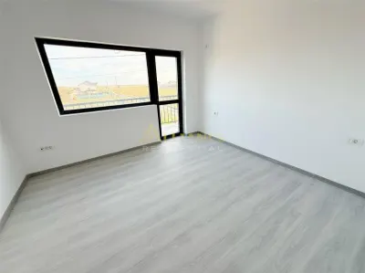 Duplex / 6 Camere / 3 Bai / Teren 250 mp - foto 15