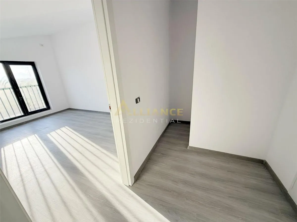 Duplex / 6 Camere / 3 Bai / Teren 250 mp - foto 17