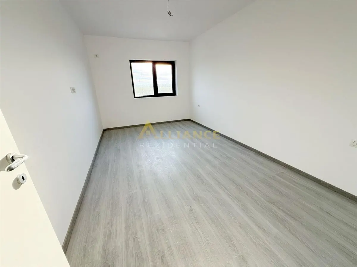 Duplex / 6 Camere / 3 Bai / Teren 250 mp - foto 18