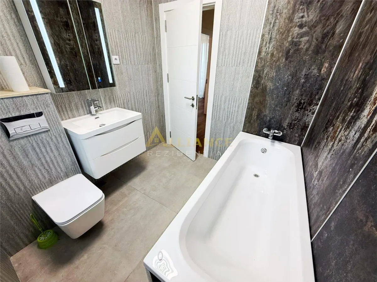 Duplex Premiun / 5 Camere / 3 Bai / Panouri solare - foto 14