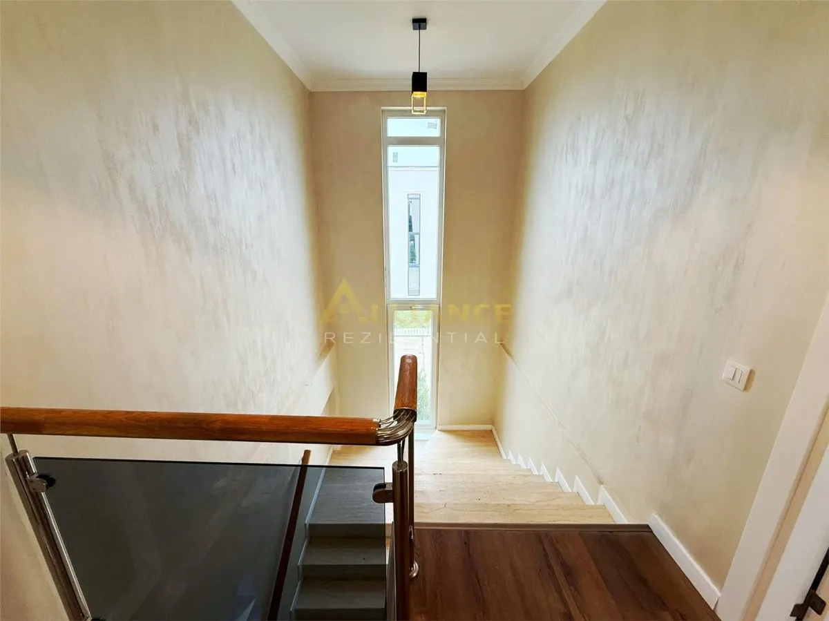 Duplex Premiun / 5 Camere / 3 Bai / Panouri solare - foto 16