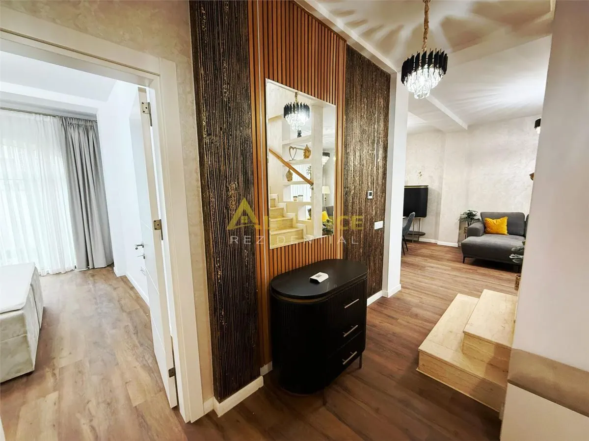 Duplex Premiun / 5 Camere / 3 Bai / Panouri solare - foto 10
