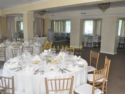 Complex Miorita Saloane de evenimente Cazare Restaurant - foto 7