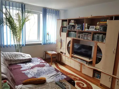 2 camere confort 1 Hipodrom parter cu balcon - Braila