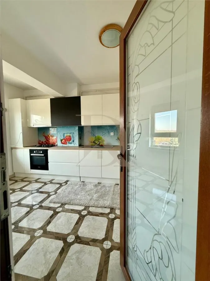Complex Roua - Moara de vant , 2 camere , 67 mp , et 2 - foto 1