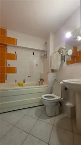 Apartament 3 camere , 78 mp - Centru Civic - Casa de Pensii - foto 4