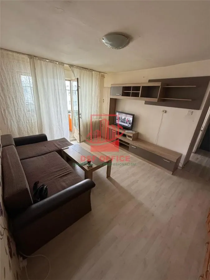 Apartament 2 camere semidecomandat in Mircea cel Batran - foto 1