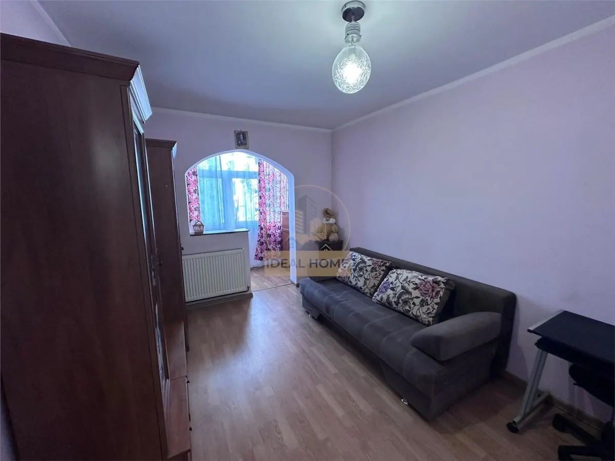 Apartament 2 Camere Decomandat Alexandru cel Bun - foto 1