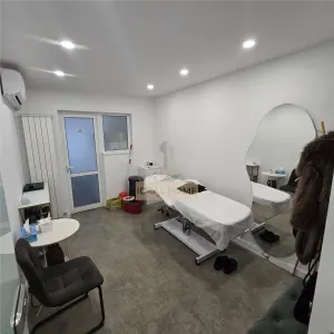 Spatiu comercial Sf Lazar EvaSalon Centru - foto 3