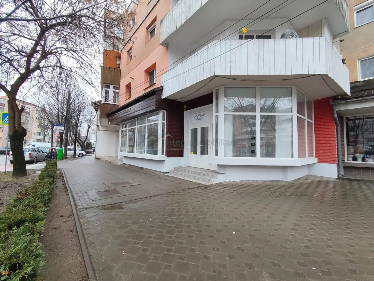 Spatiu comercia,central Marghita,Bihor - foto 1