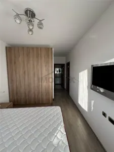 Apartament 2 camere, zona Tractorul - foto 3