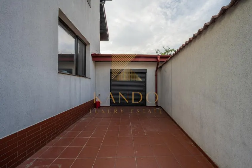 Refugiu urban cu piscina si design deosebit I Comision 0 - foto 20