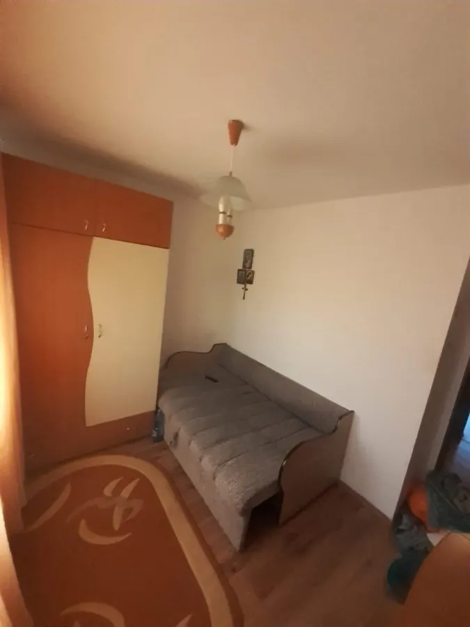 Apartament  3 camere Darste ,decomandat,121500Euro neg - foto 3