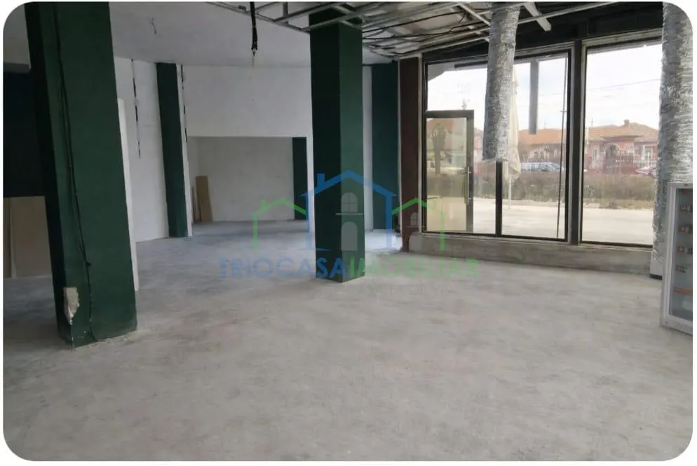SPATIU COMERCIAL STRADAL  FILIASI 187 mp DE INCHIRIAT - foto 4