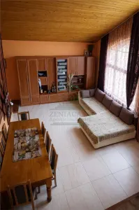 Casa de vanzare Raducaneni Iasi + 4000 mp teren - foto 2
