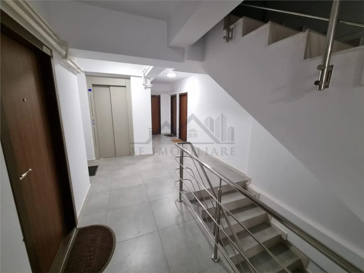 Apartament cu 2 camere de vanzare - foto 9