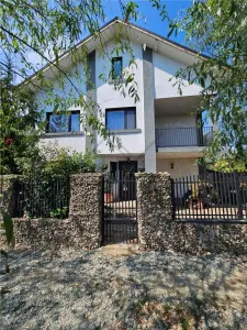 VANZARE VILA INDIVIDUALA | TOATE UTILITATILE| DRUM ASFALTAT | PISCINA - foto 7