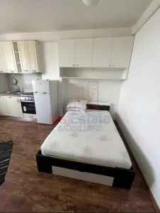 Garsoniera in zona Tatarasi bloc nou - foto 2