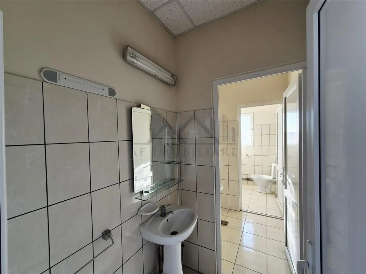 Spatiu comercial 200 mp - foto 8