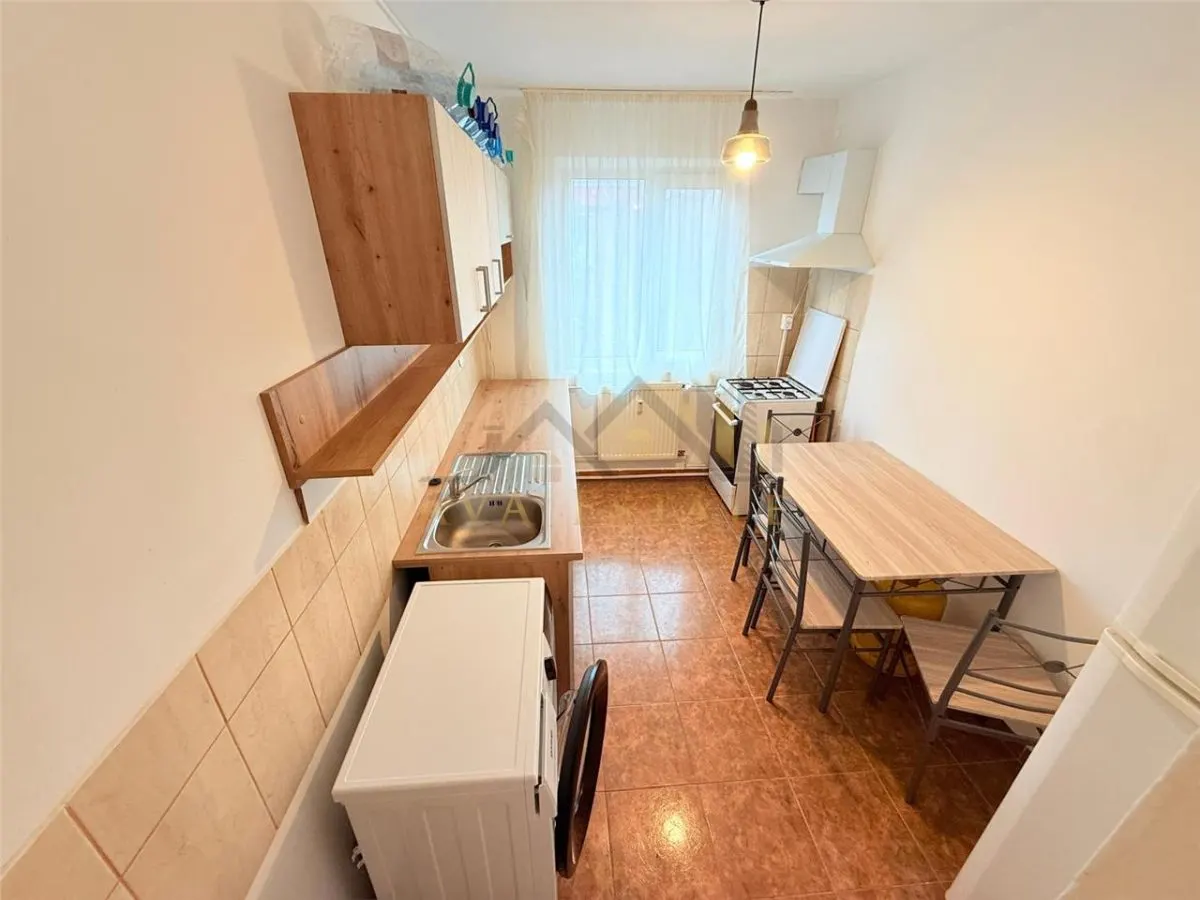 Apartament 2 camere, 40 mp - Zona Sagului - foto 10