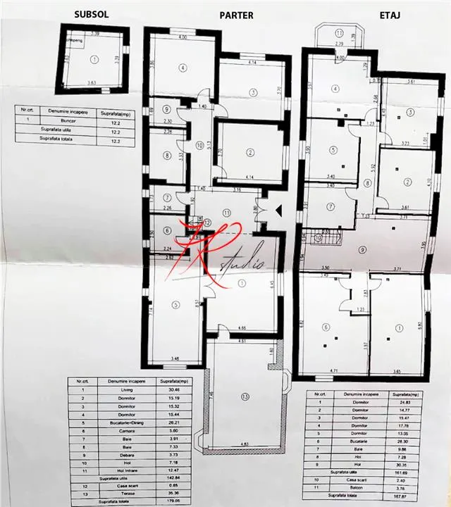 Vanzare vila 9 camere ,curte mare 1000 mp - foto 1