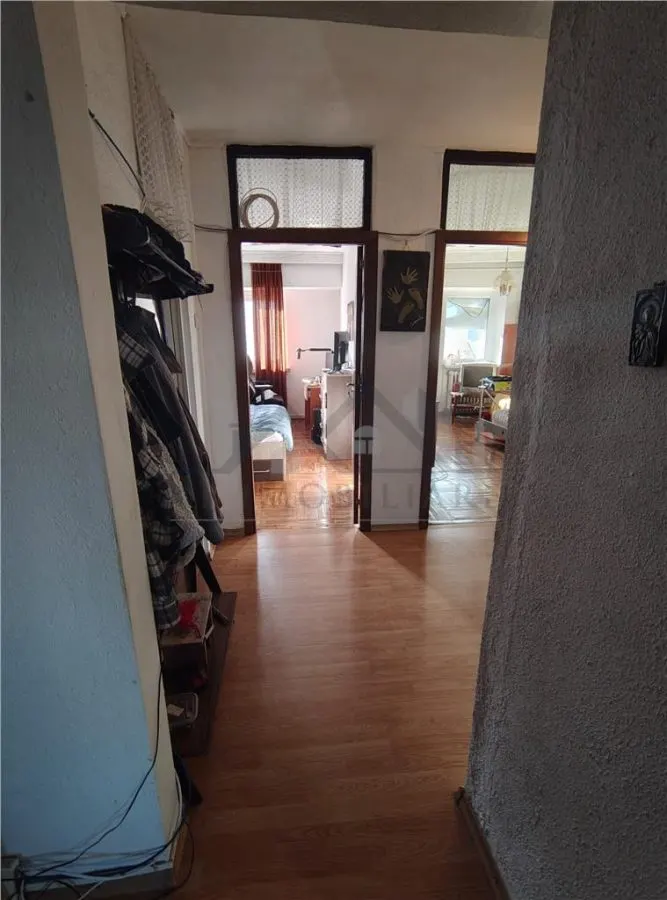 Apartament 4 camere 99mp etaj intermediar - foto 14