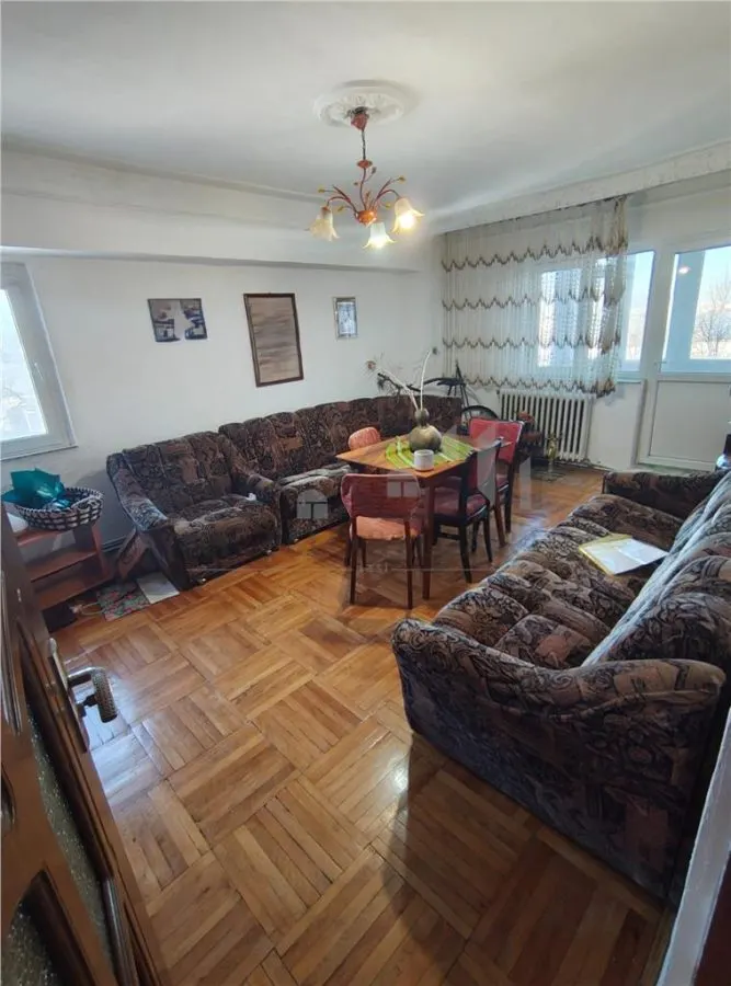 Apartament 4 camere 99mp etaj intermediar - foto 22