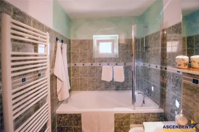 Apartament luminos cu 2 camere decomandate, Rasnov, Brasov. - foto 5