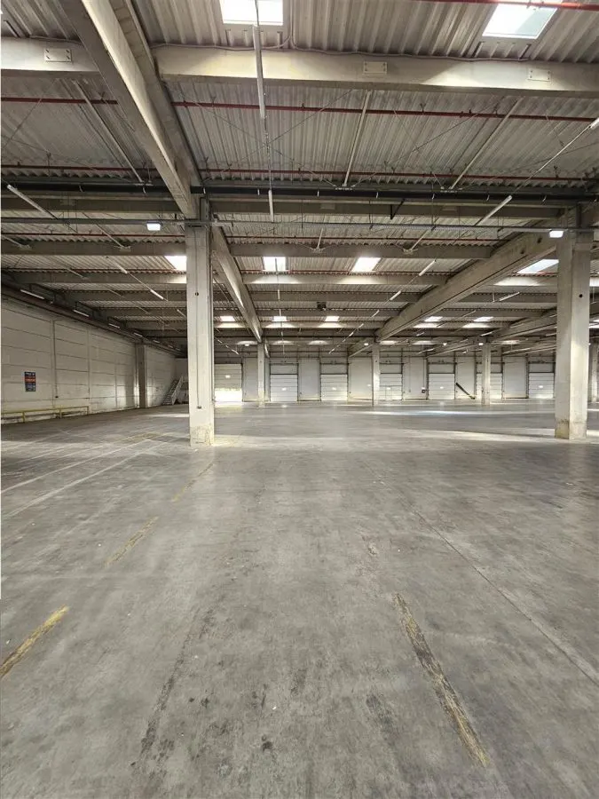 Spatiu Industrial - 1500 mp - Depozitare - Distributie - foto 1