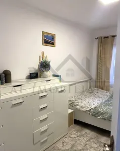 Apartament 4 camere Nicolina - foto 4